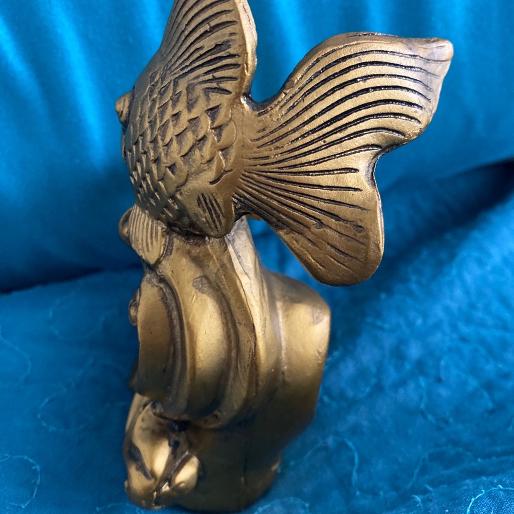 Bronze/copper miniature 5”x4” two fishes-koi or goldfish frolicking in water - Picture 4 of 6